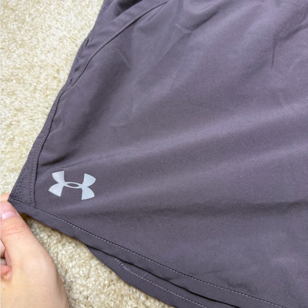 Under Armour Women's Athletic Shorts dark purple - Picture 4 of 4